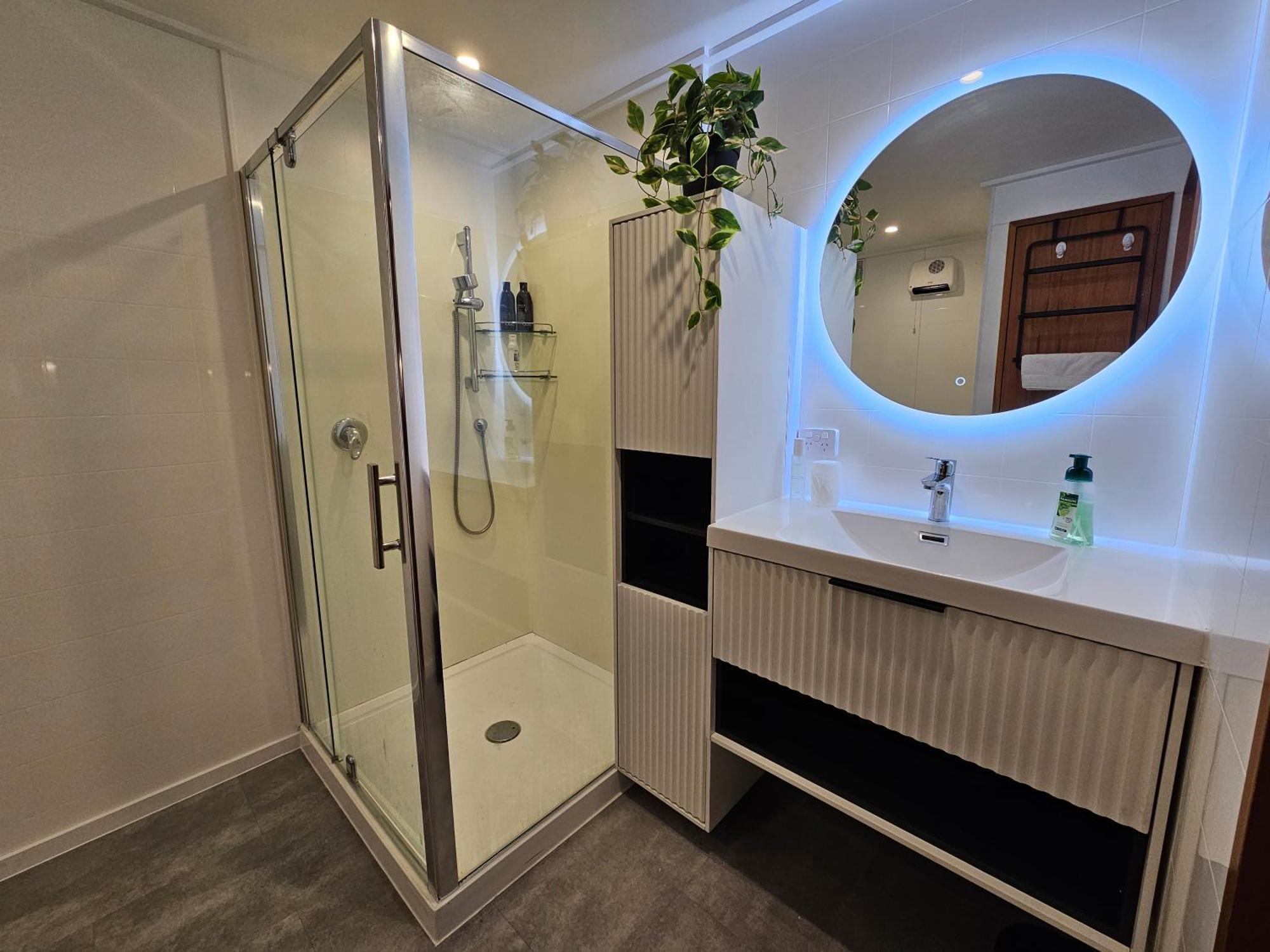 St James Apartments Queenstown Phòng bức ảnh